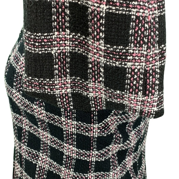 Requirements Petite Classic Black and Pink Plaid Tweed Jacket - Picture 12 of 14